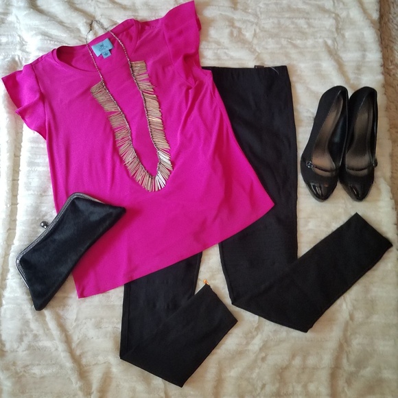 LAST ONE!  NWT Black Ankle Zip Moto Leggings S/M - Picture 6 of 8